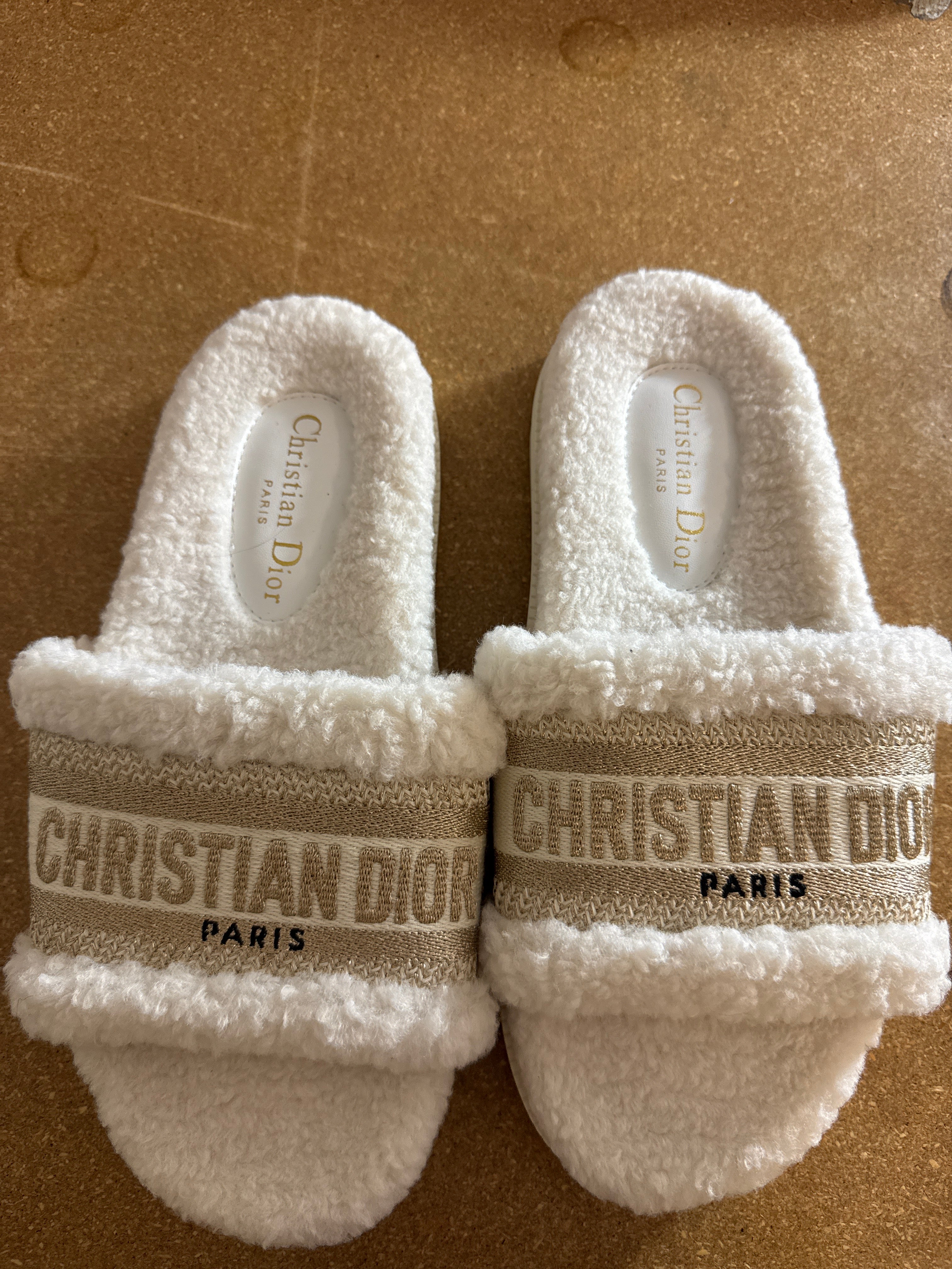 Christinalin white gold slipper (white)