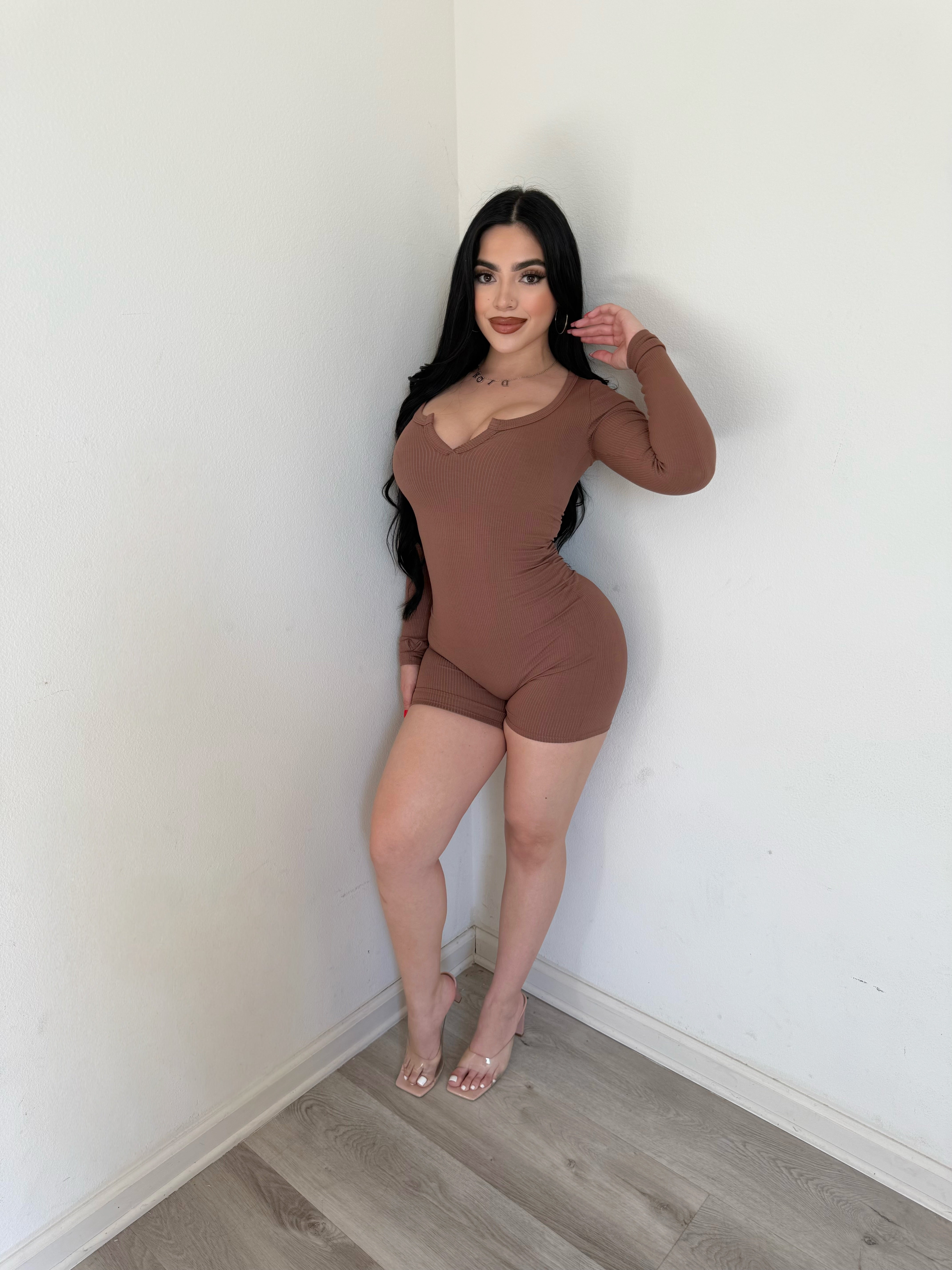 Letzy snatch romper (mocha)2266