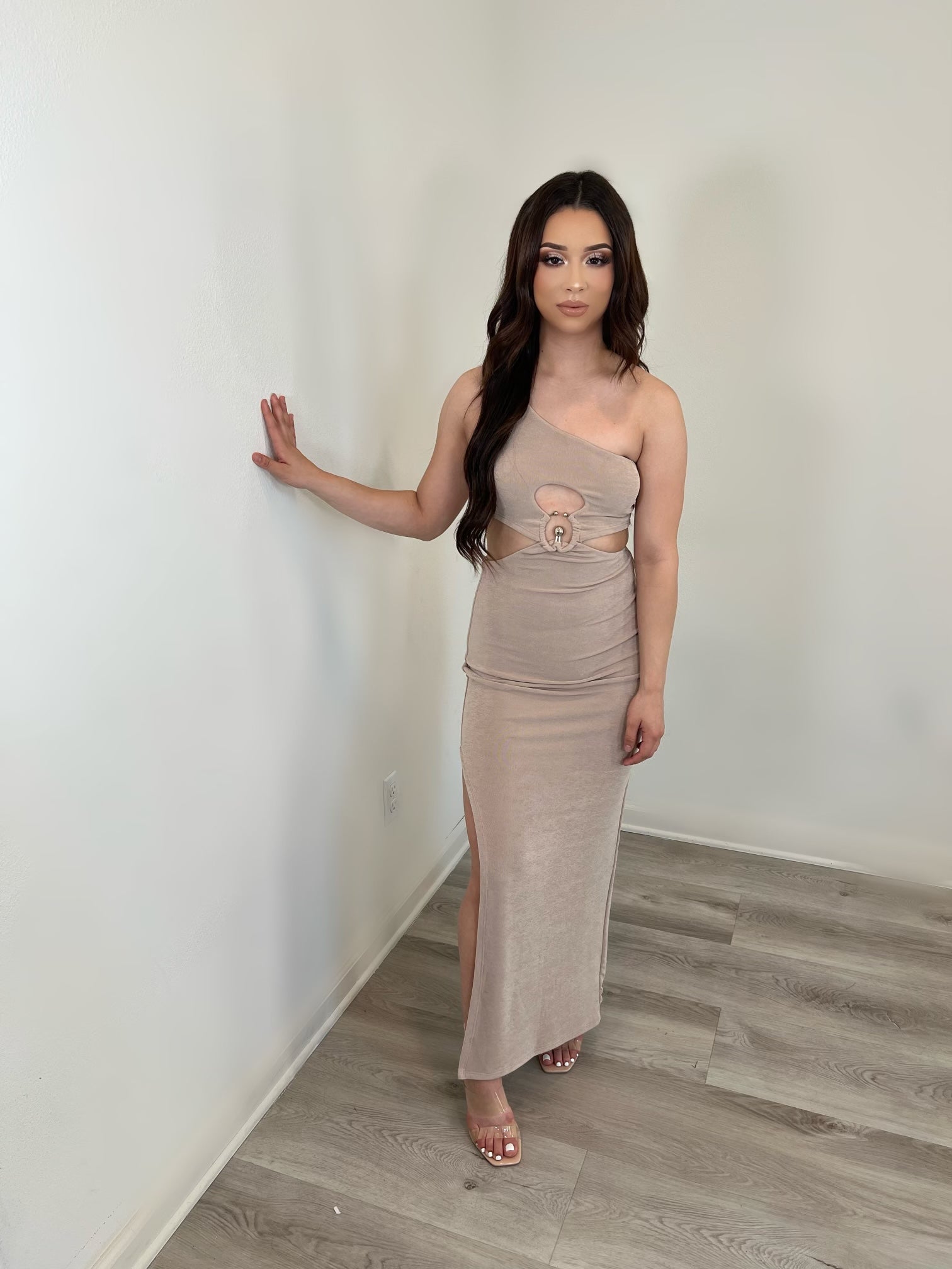 Stunna dress (taupe )1801